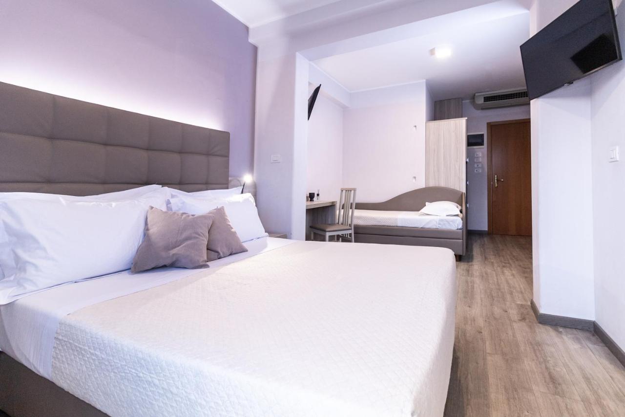 Hotel Alfonsina Riccione Ngoại thất bức ảnh