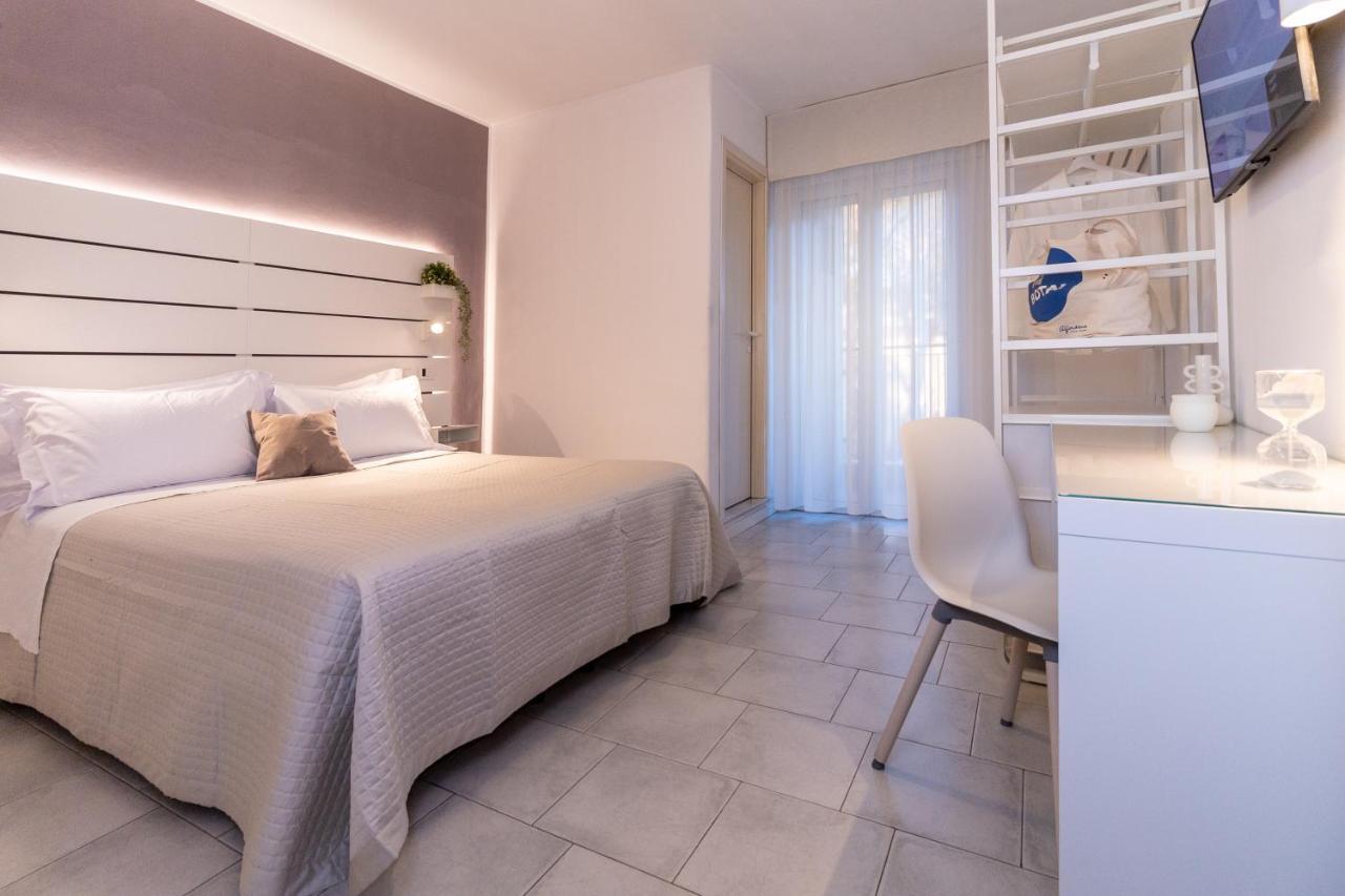 Hotel Alfonsina Riccione Ngoại thất bức ảnh